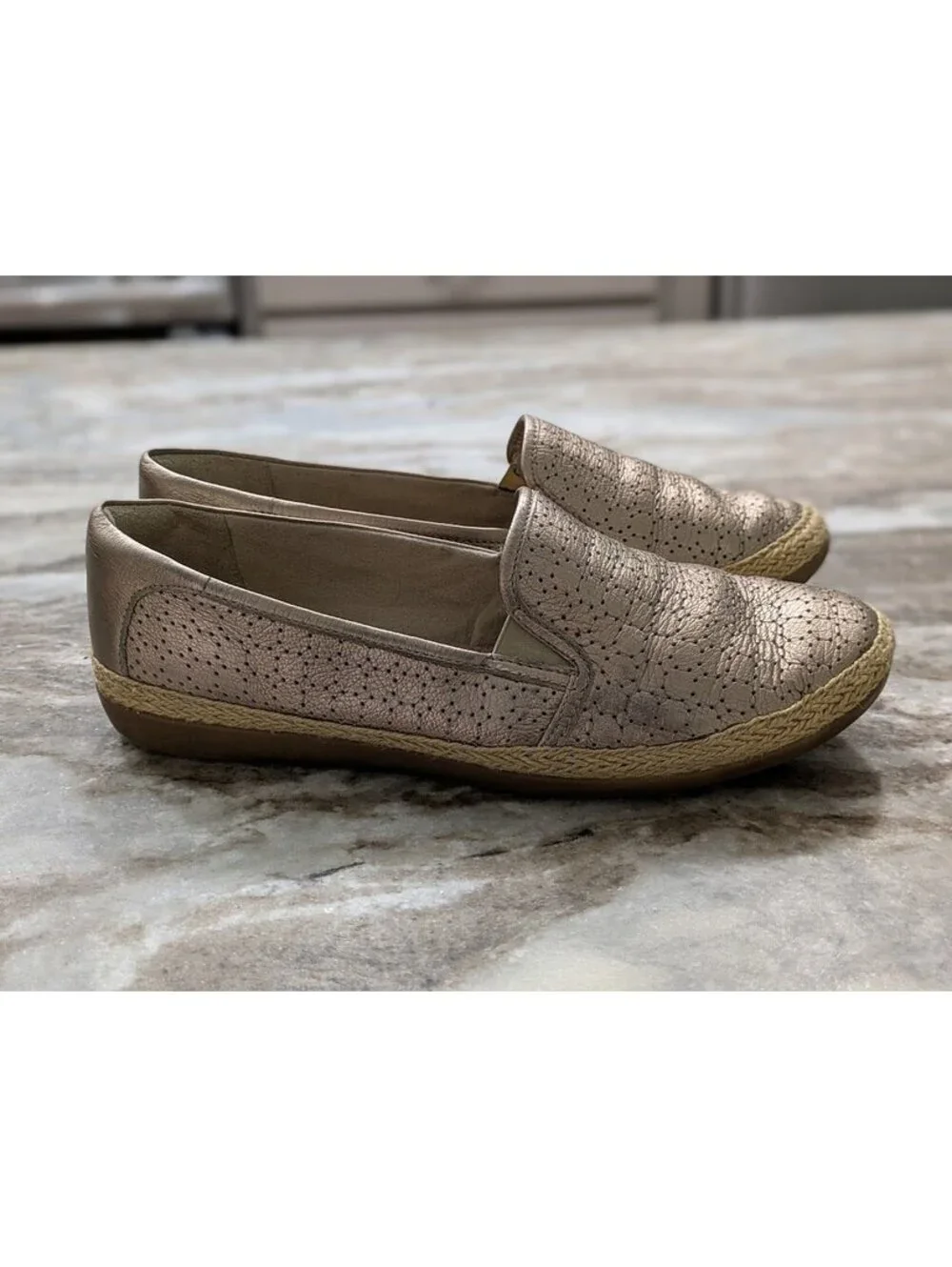 Clarks Gold Espadrille Slip‑On Shoes 8 W – Solar Bloom
